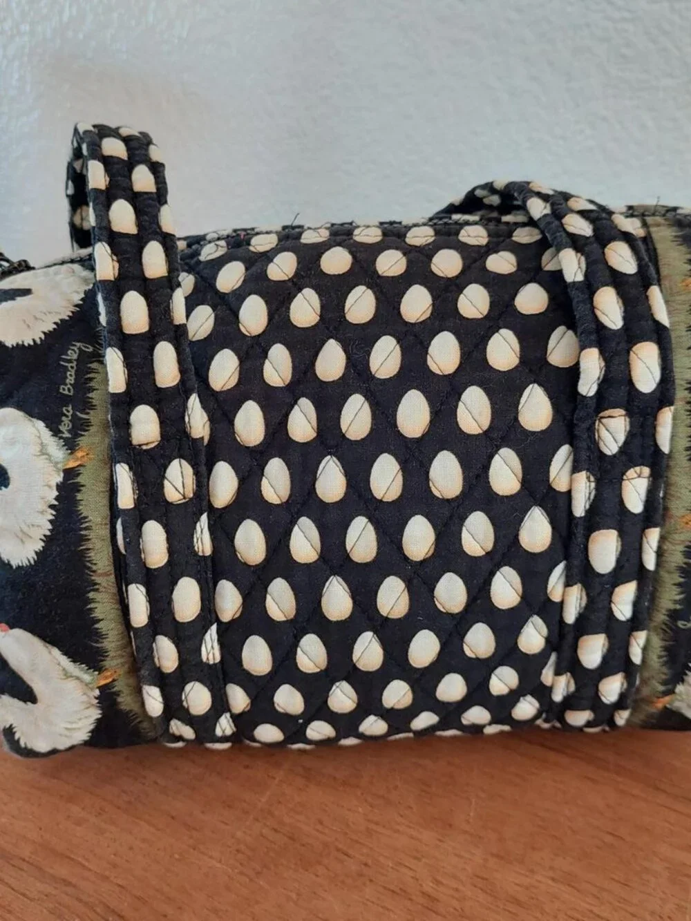 Vera Bradley black & white polka dot tote bag with white chicken graphics egg ro